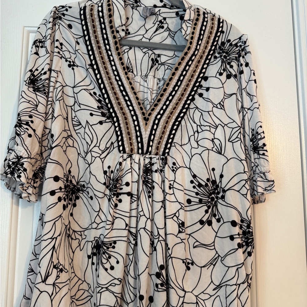 Bl-nk Black and White Stephanie Top from Anthropologie Sz XL